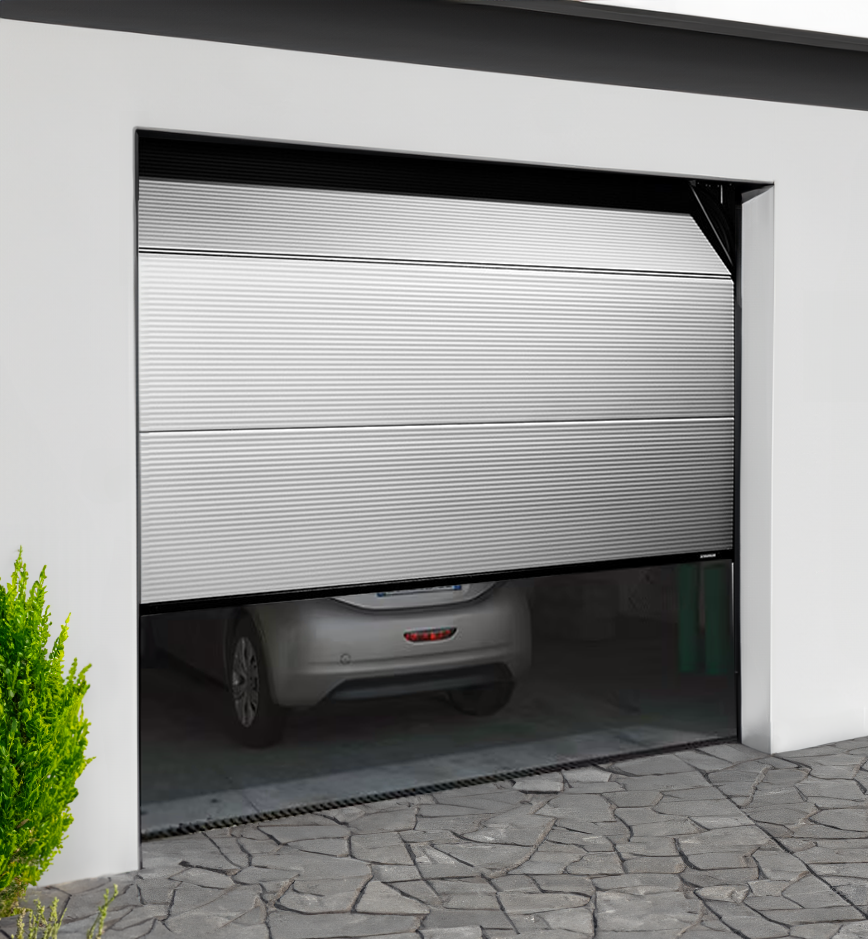 Porte de garage sectionnelle motorisée microlignée à portillon