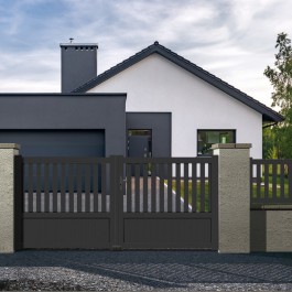 Portail battant aluminium anthracite CORM (en situation)